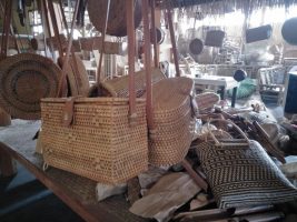 Aneka kerajinan bambu