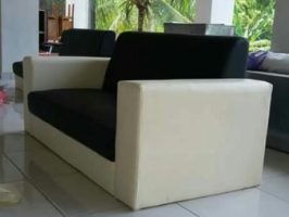sofa minimalist